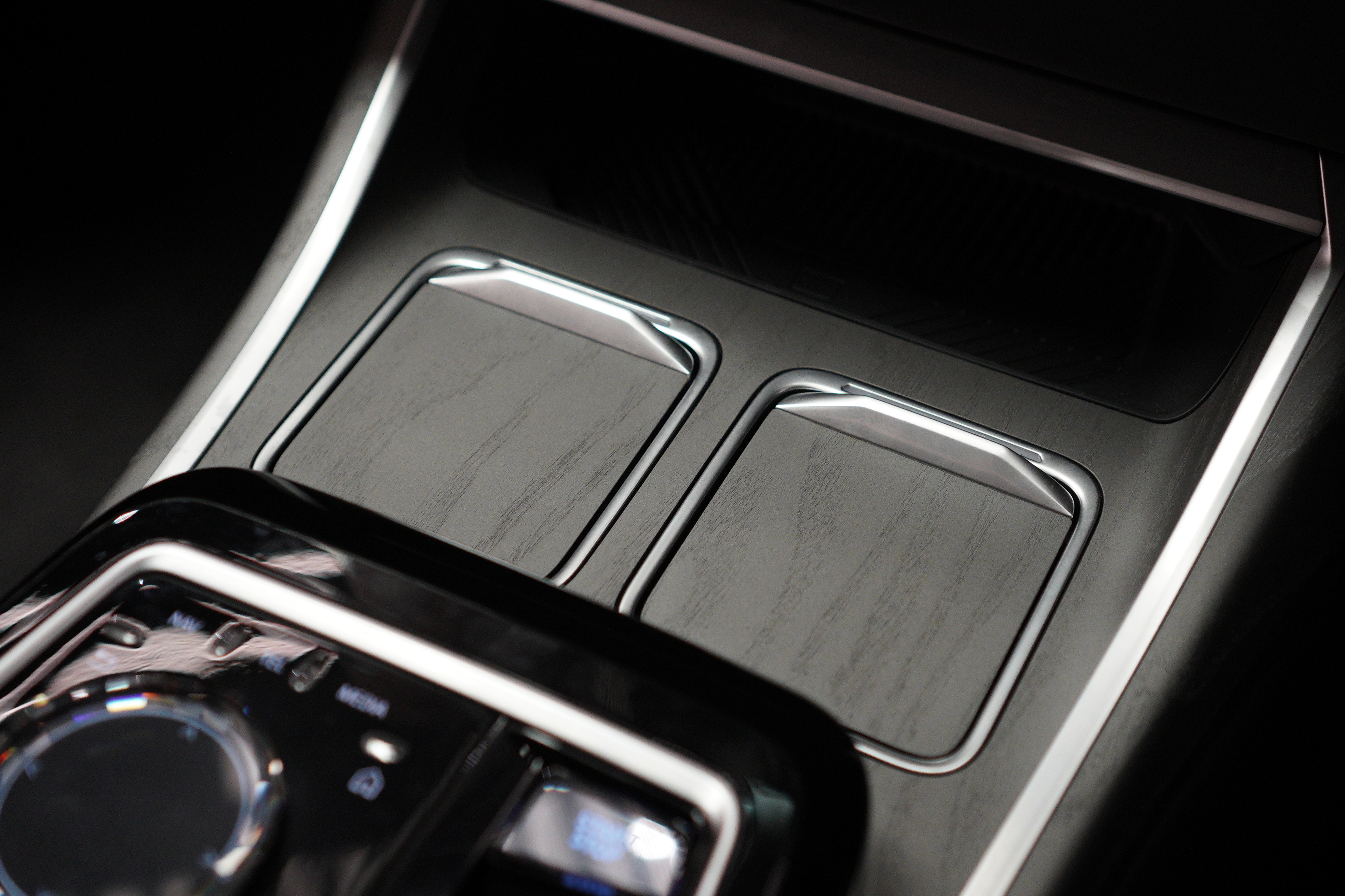 BMW i7 XDRIVE60 view 12
