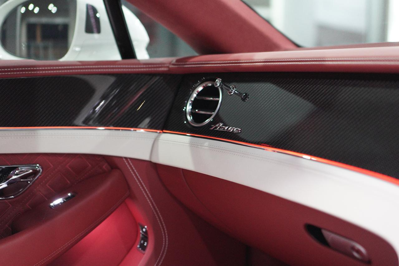 BENTLEY CONTINENTAL GT AZURE V8 view 11