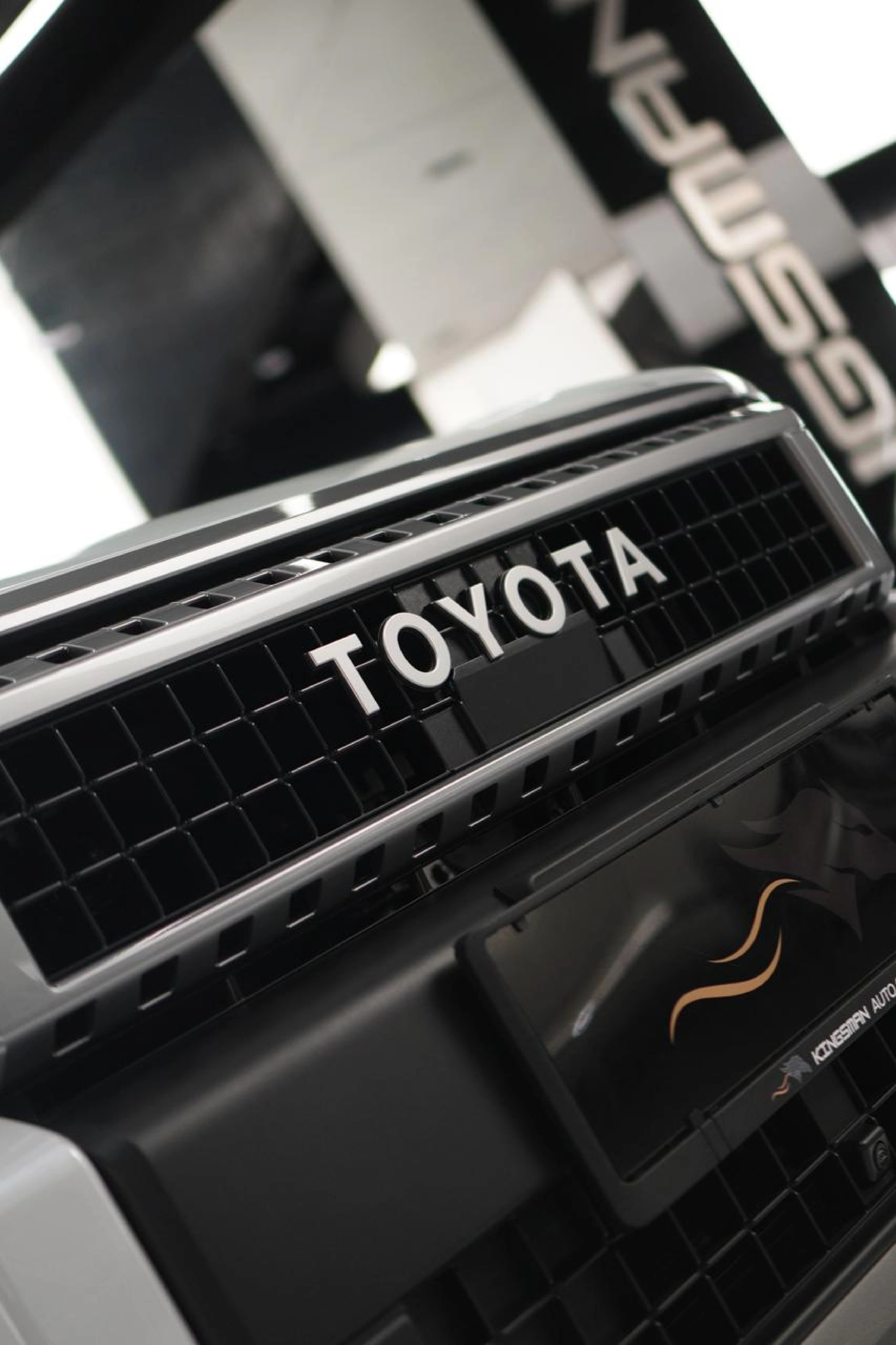 TOYOTA LAND CRUISER 250 VX view 5