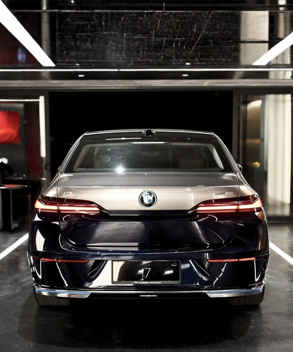 BMW i7 XDRIVE60 view 6