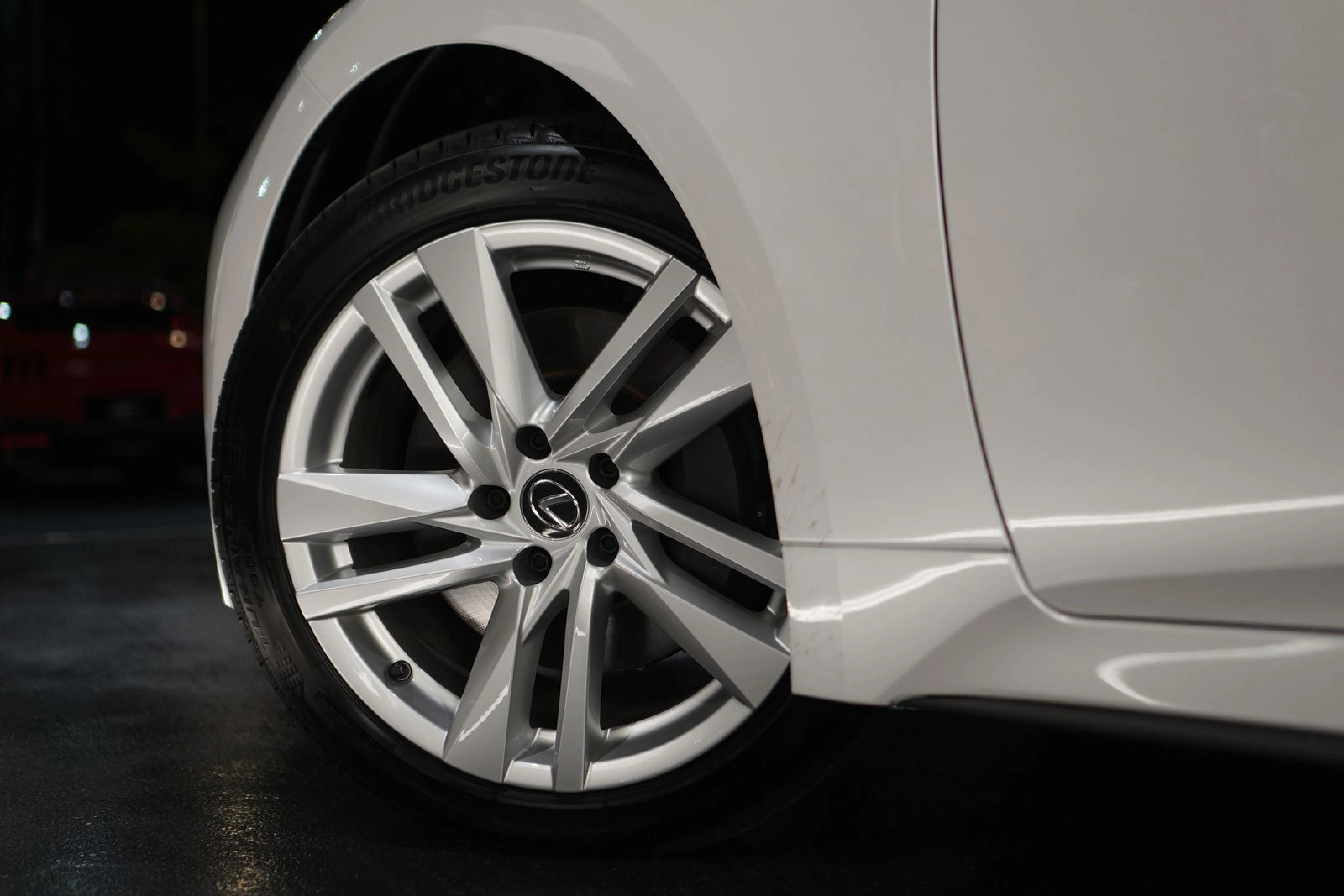 LEXUS IS 300H EXECUTIVE view 12