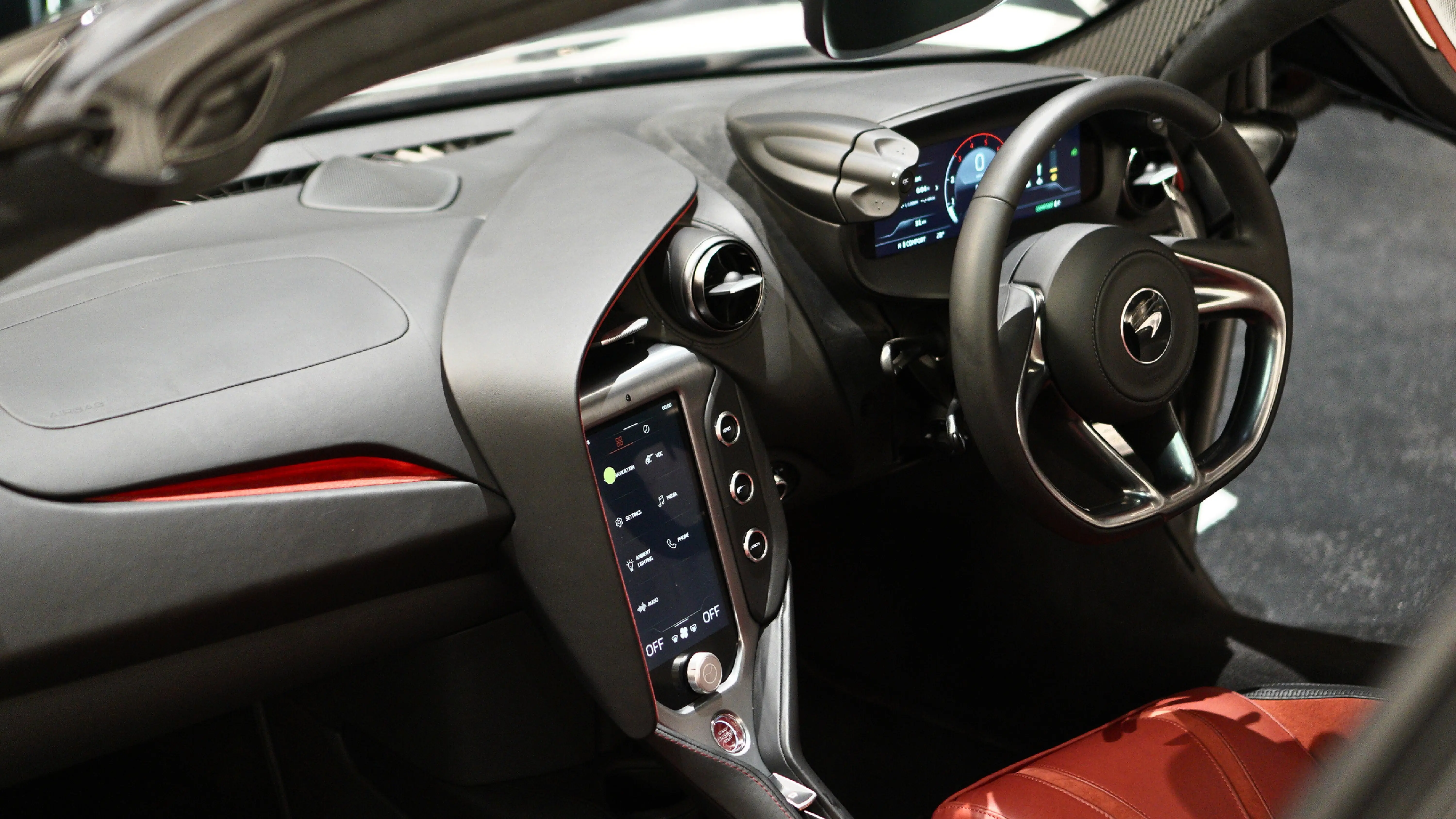 MCLAREN 750S SPIDER view 12