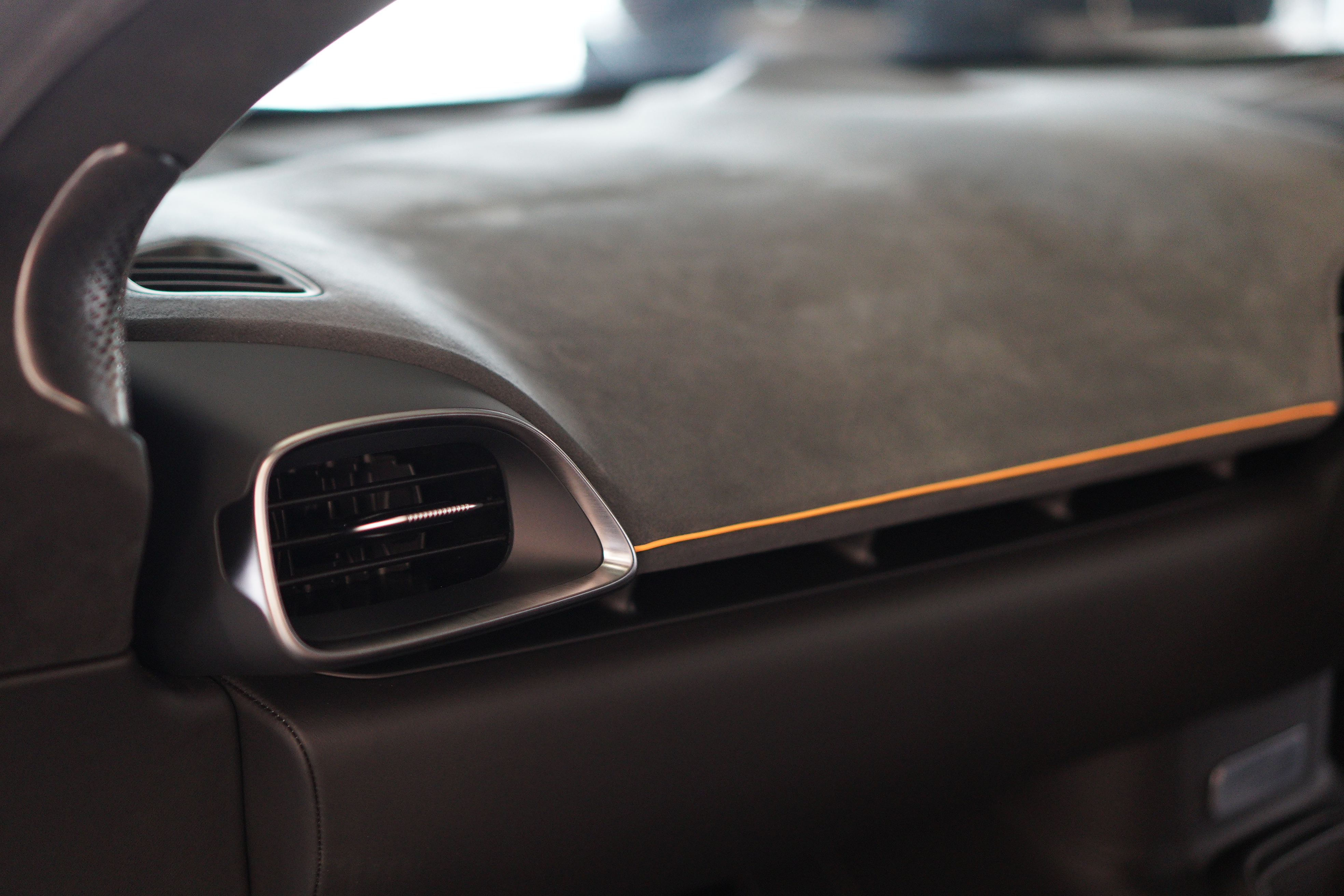 MCLAREN ARTURA view 9