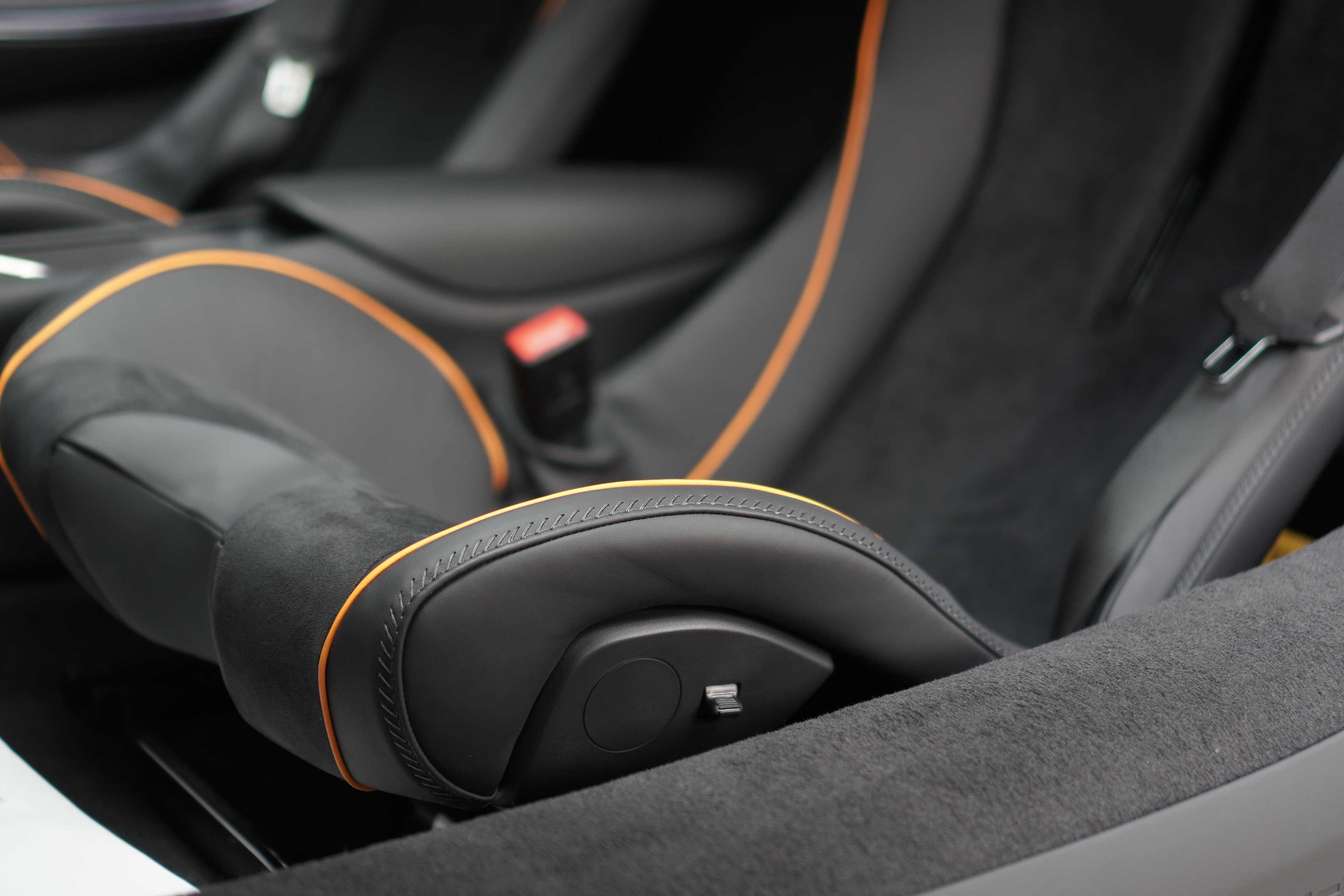 Mclaren Artura Ice Grey view 7