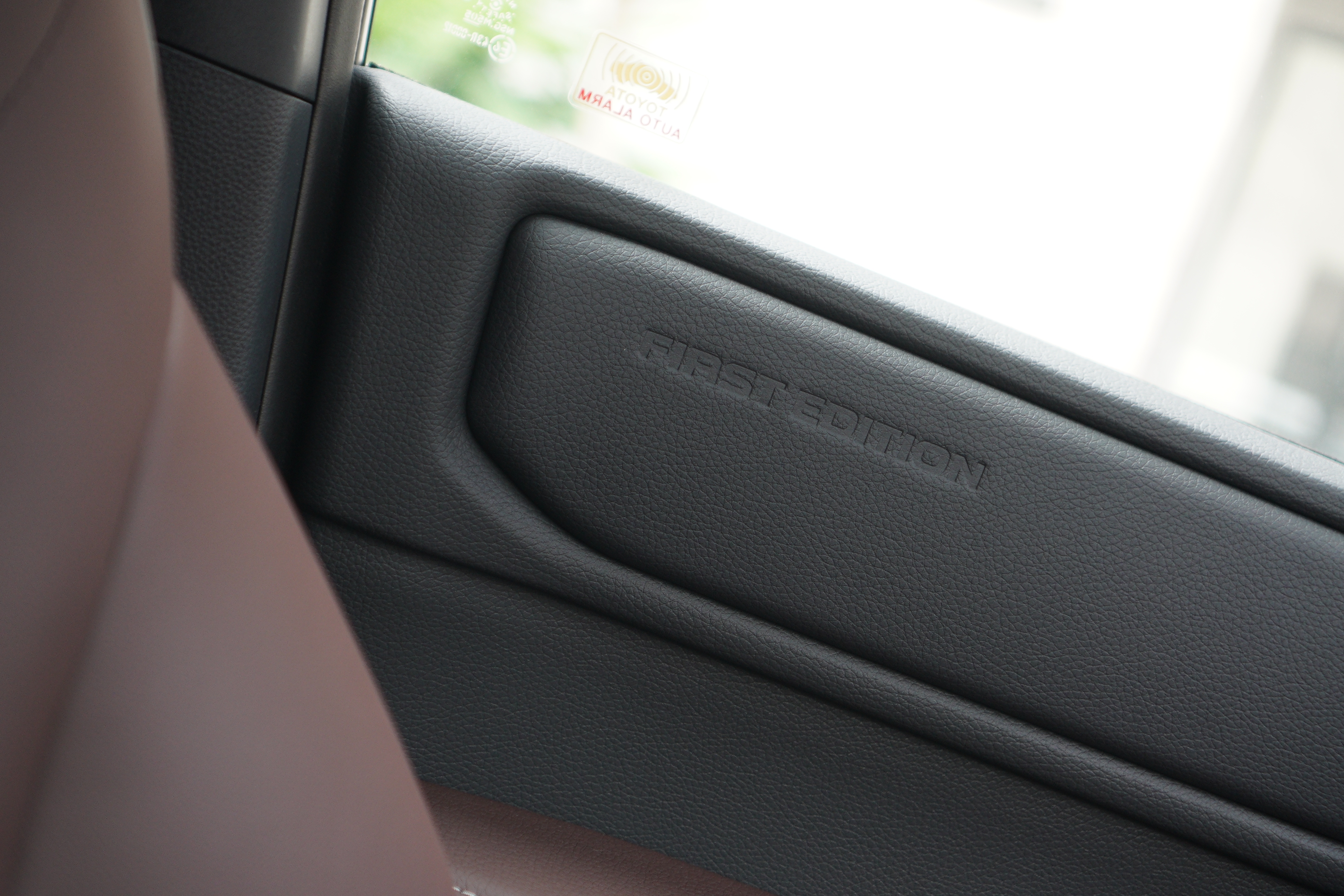 TOYOTA LAND CRUISER 250 ZX FIRST EDITION (MODELISTA) view 8