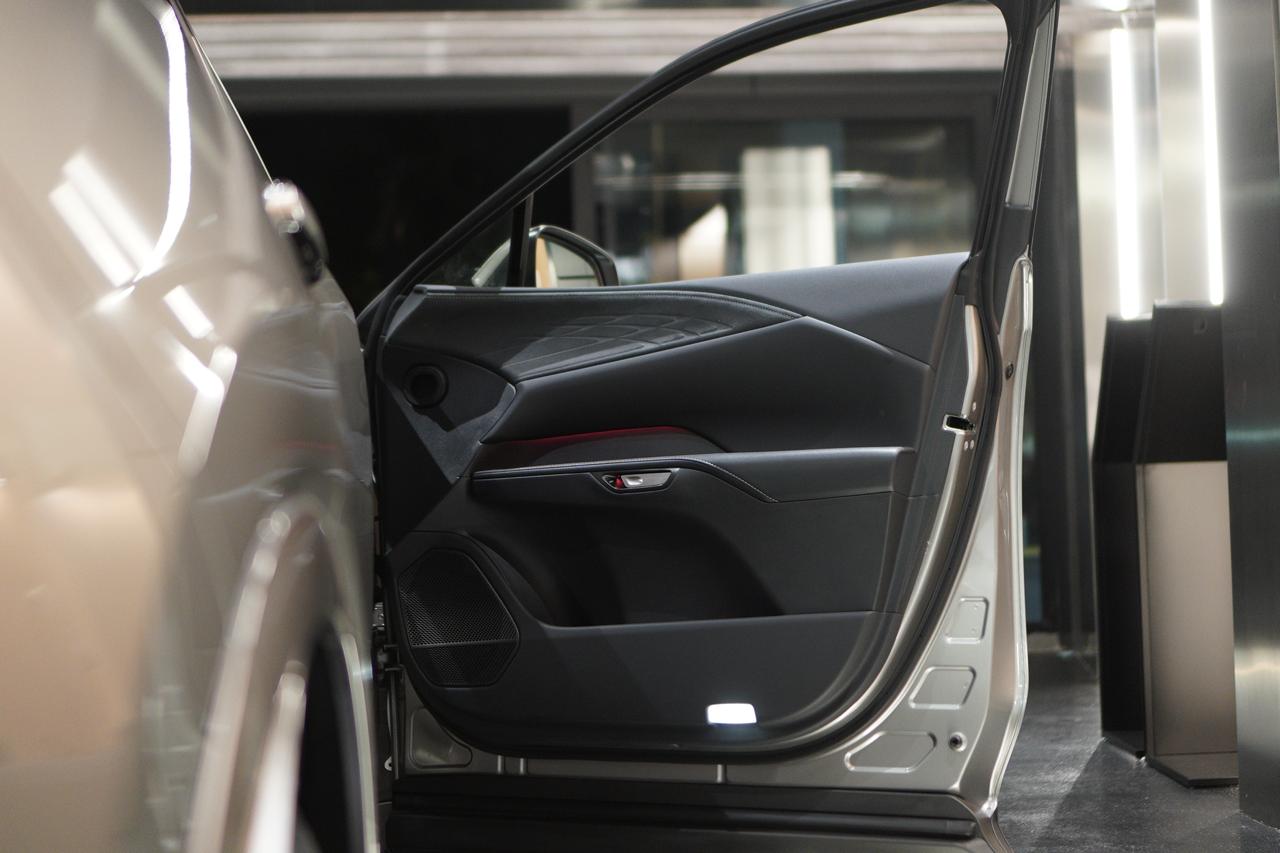 LEXUS RX350H LUXURY view 13