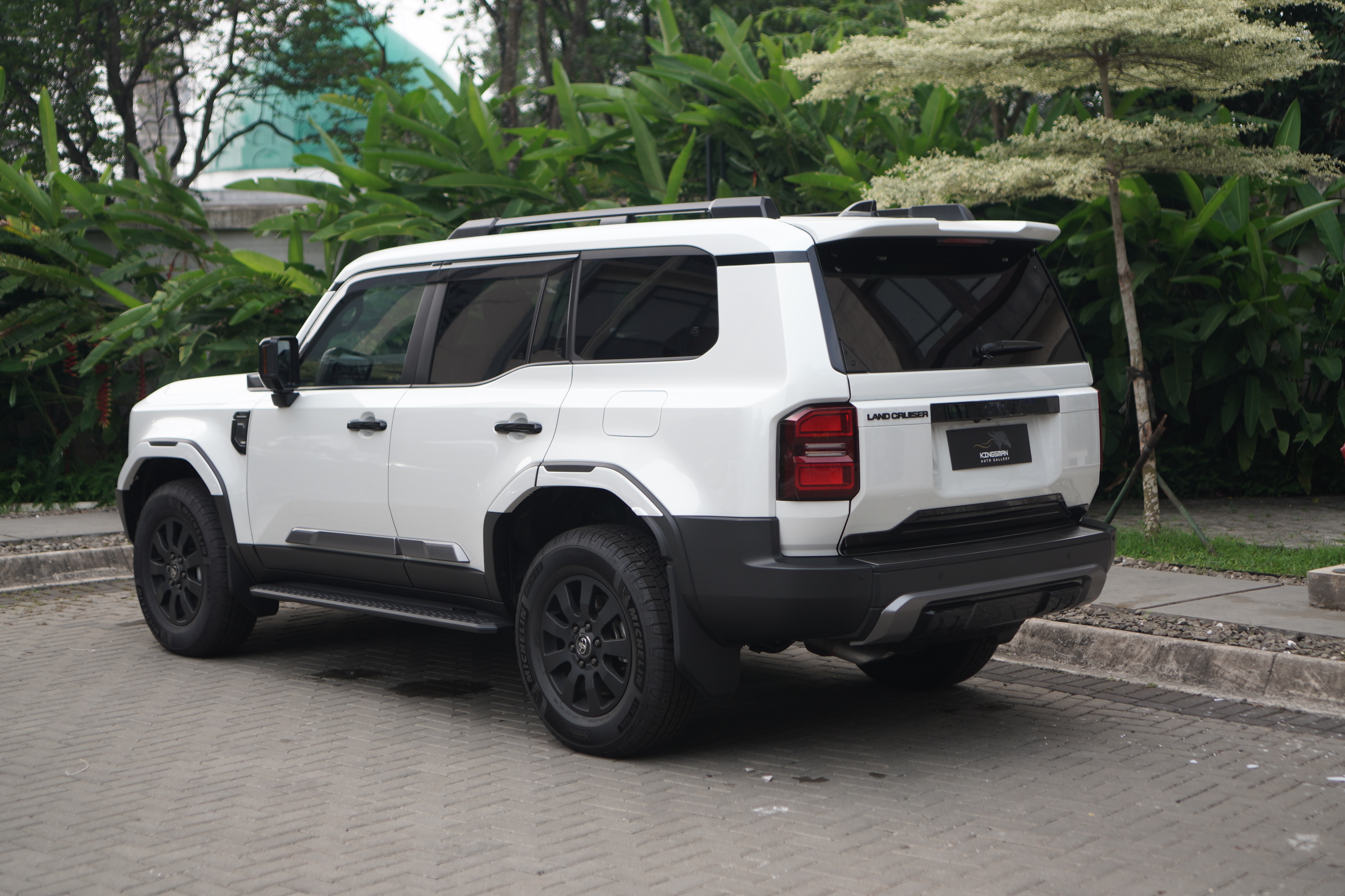 TOYOTA LAND CRUISER 250 ZX FIRST EDITION (MODELISTA) view 27