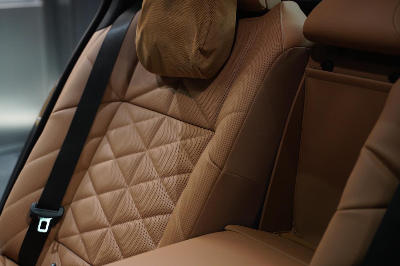 BMW EDRIVE50 PINNACLE view 13