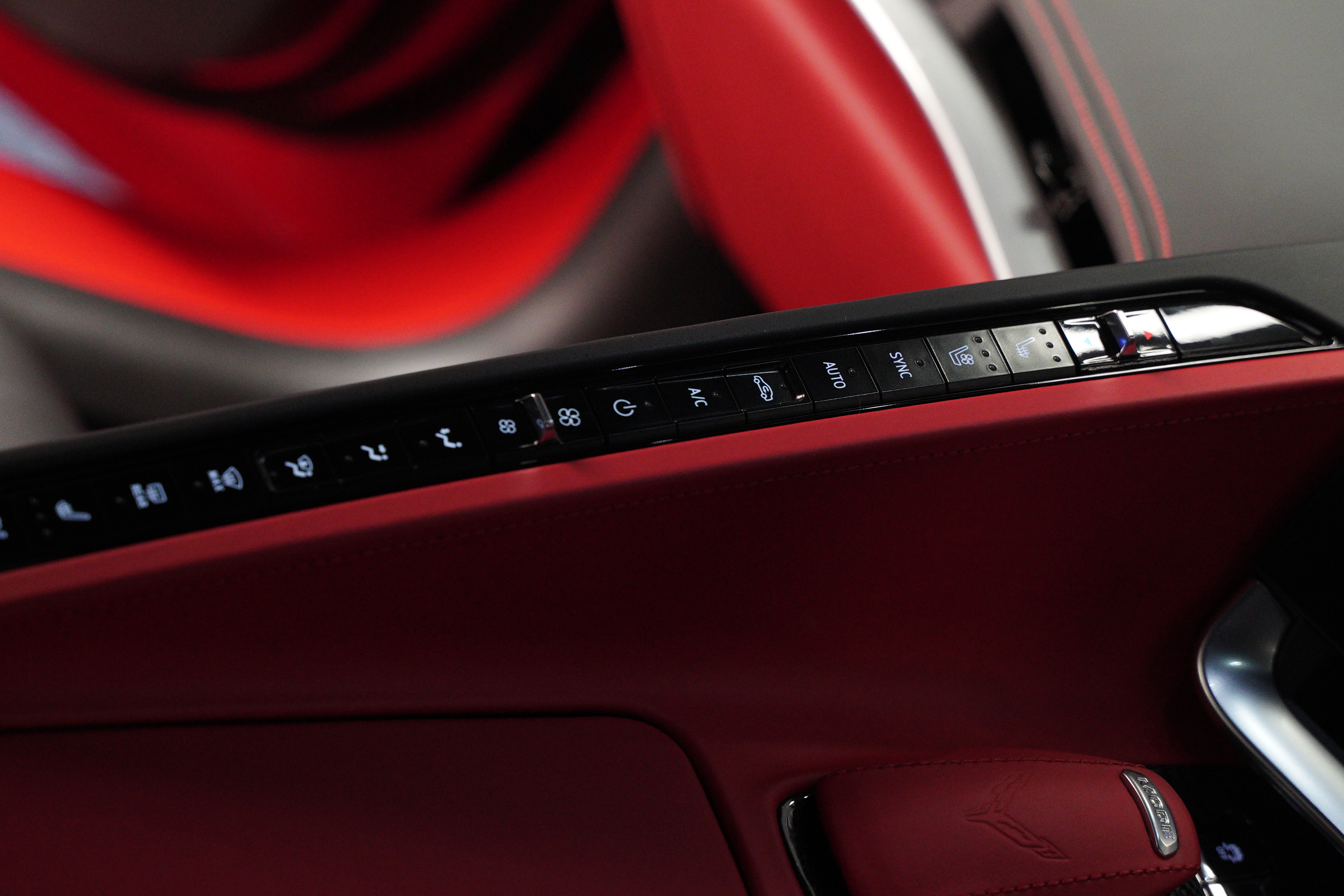 CHEVROLET CORVETTE STINGRAY view 11