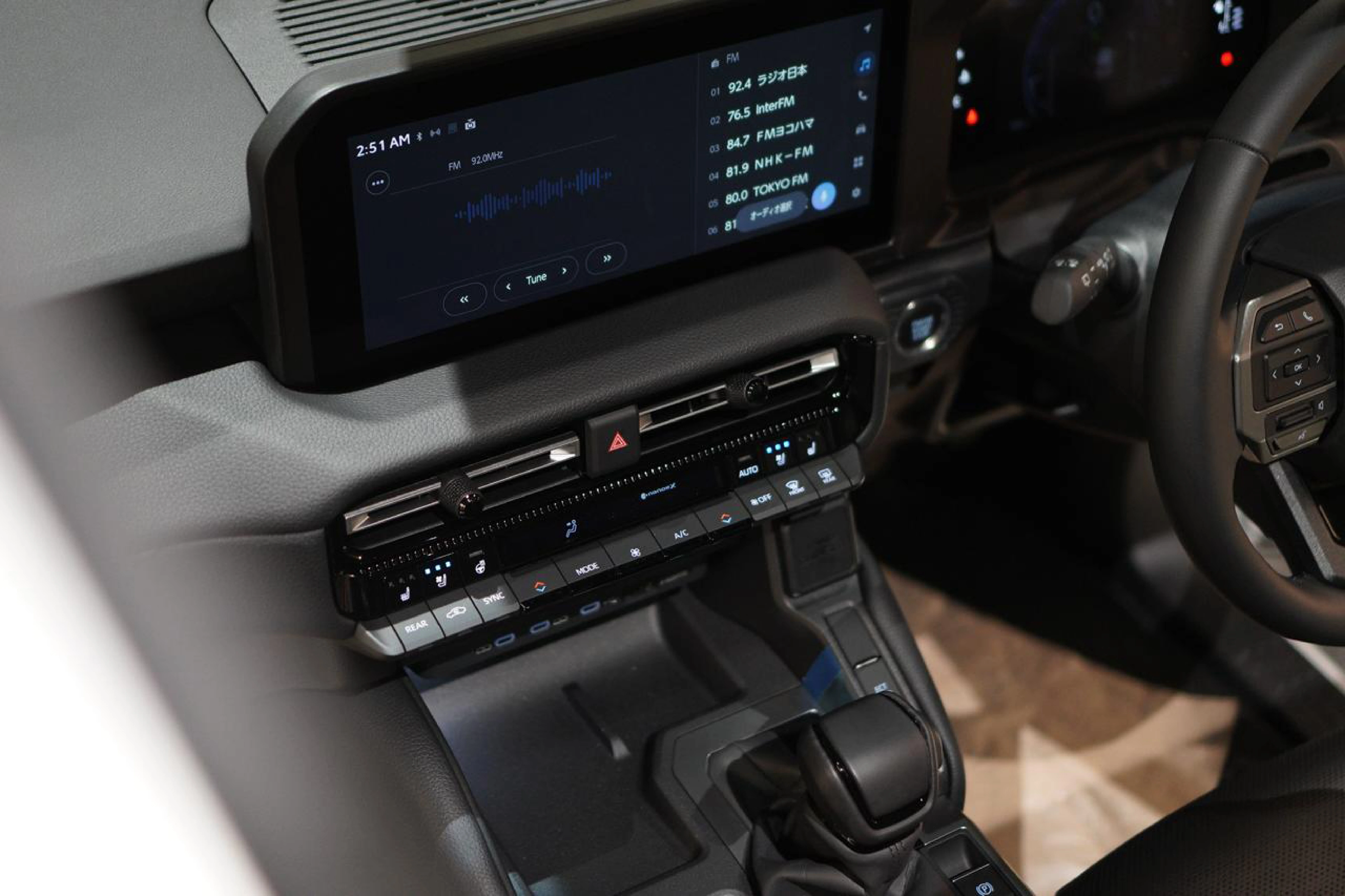 TOYOTA LAND CRUISER 250 VX view 9