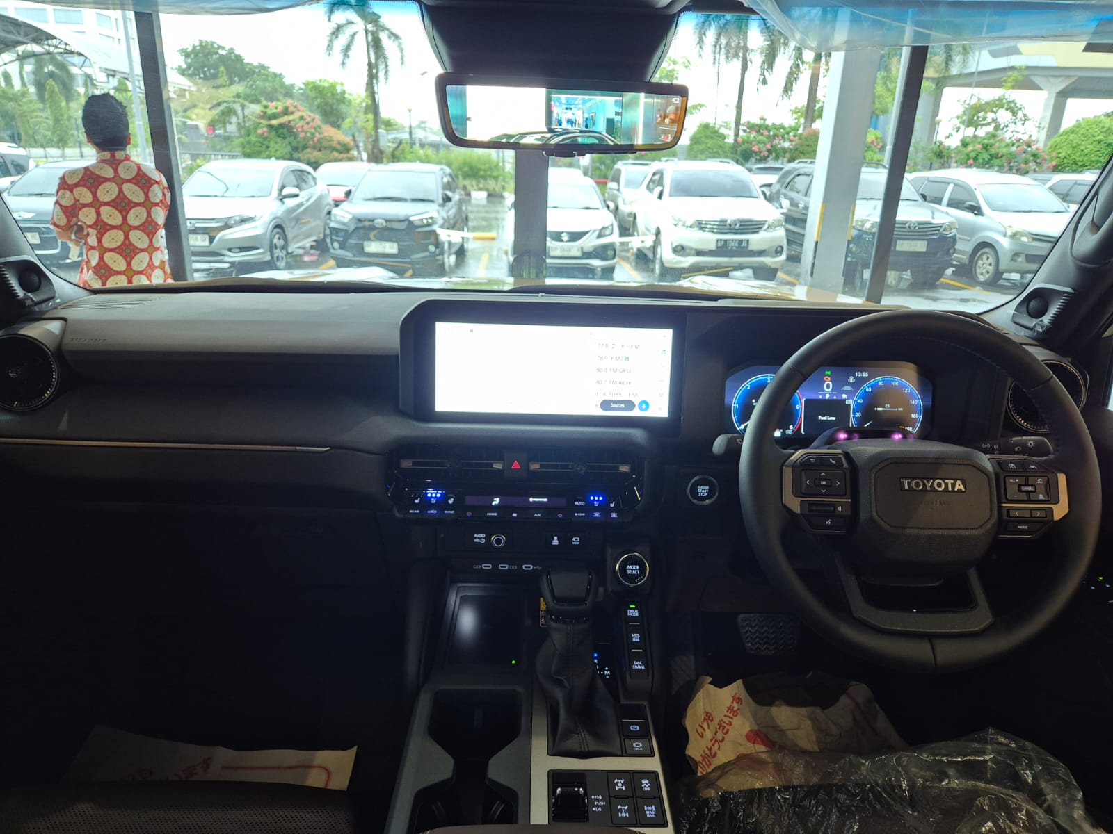 TOYOTA LAND CRUISER 250 ZX view 9