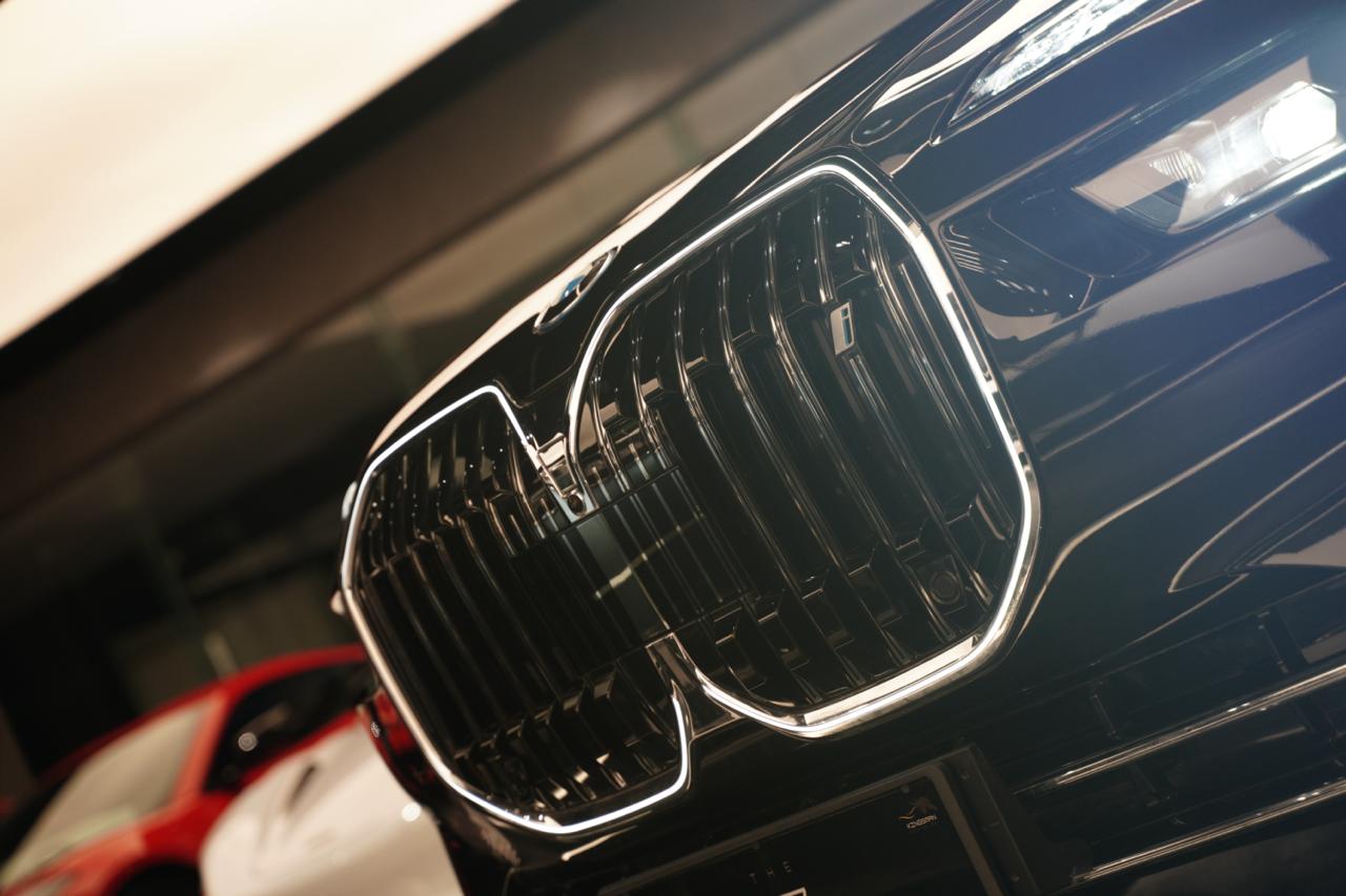 BMW EDRIVE50 PINNACLE view 5