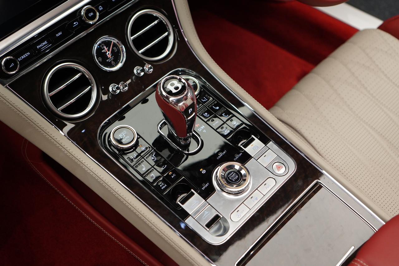 BENTLEY CONTINENTAL GT CONVERTIBLE AZURE V8 view 10