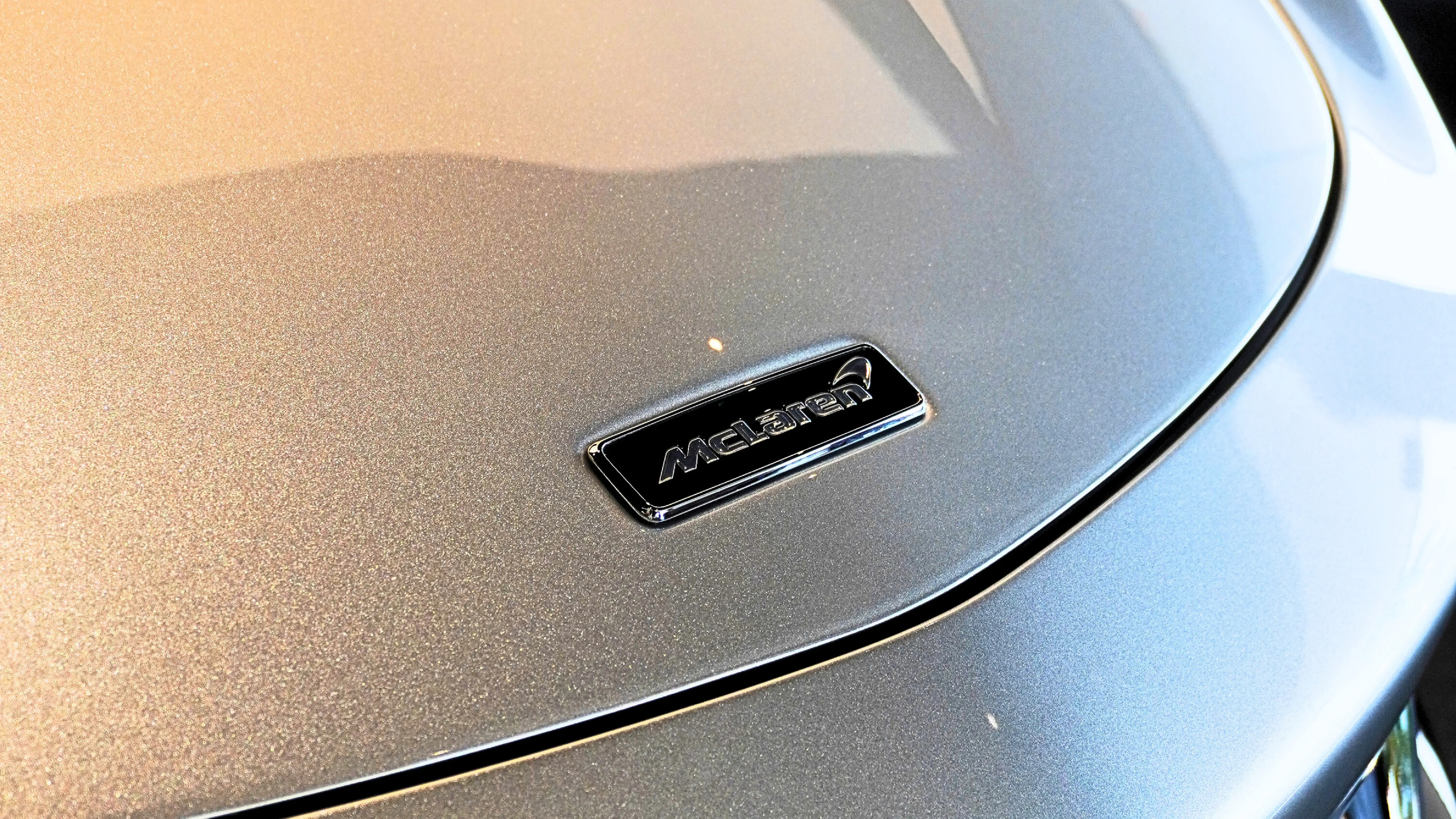 MCLAREN ARTURA view 6