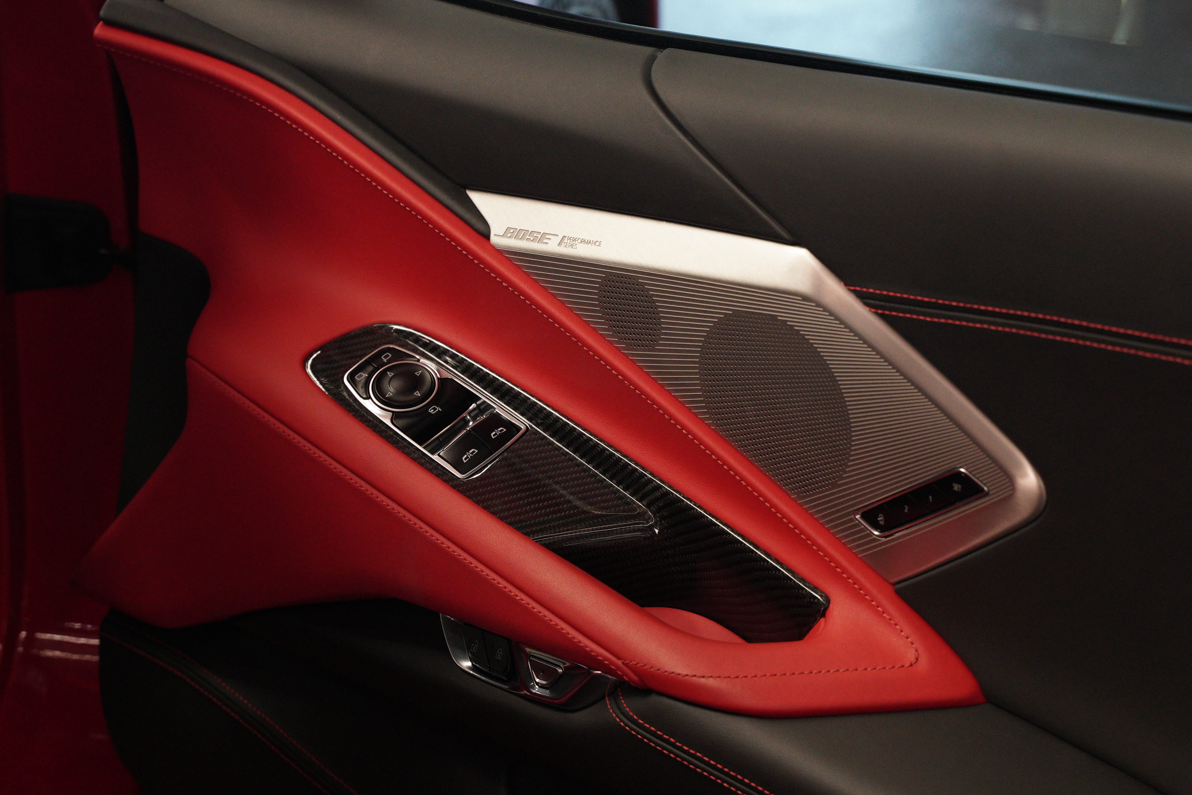 CHEVROLET CORVETTE STINGRAY view 8