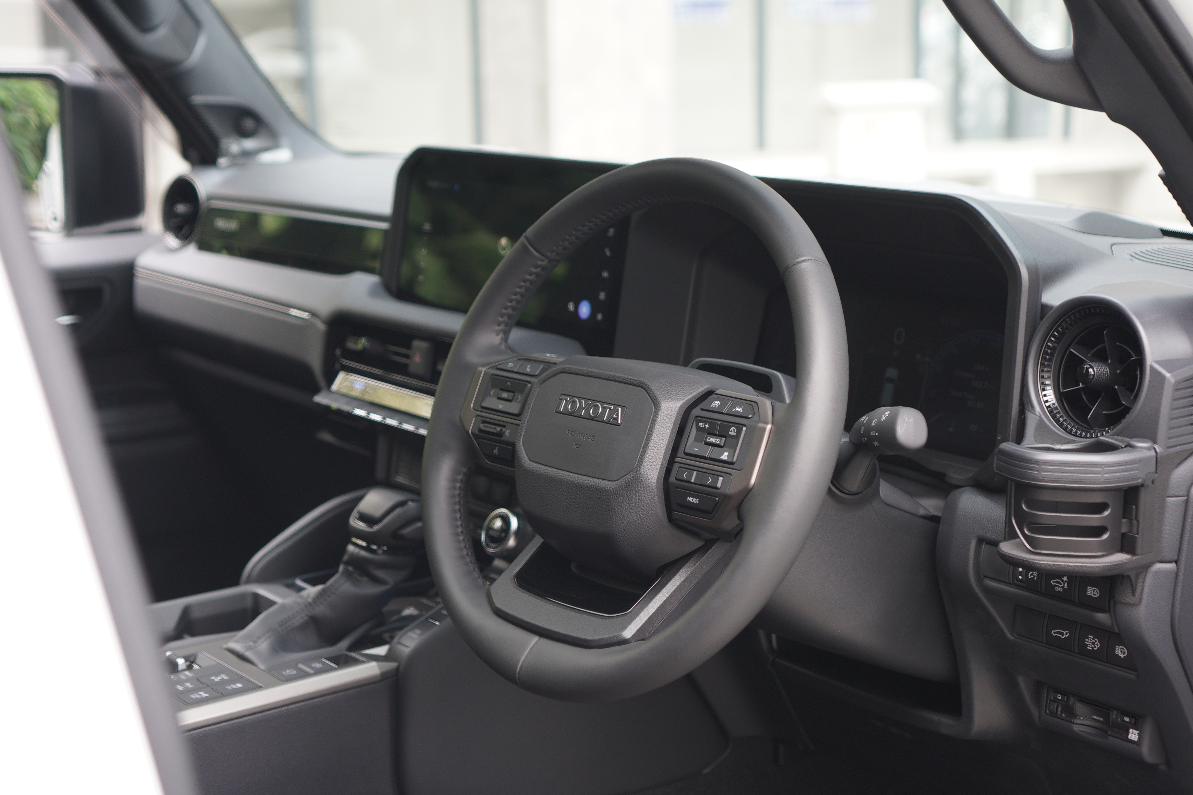 TOYOTA LAND CRUISER 250 ZX FIRST EDITION (MODELISTA) view 11
