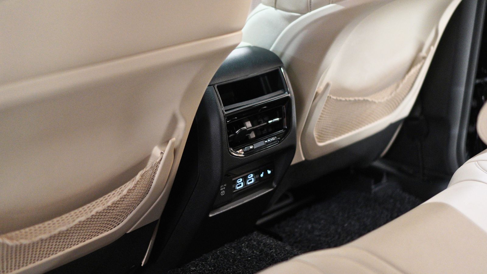 JEEP GRAND CHEROKEE 2.0T view 21